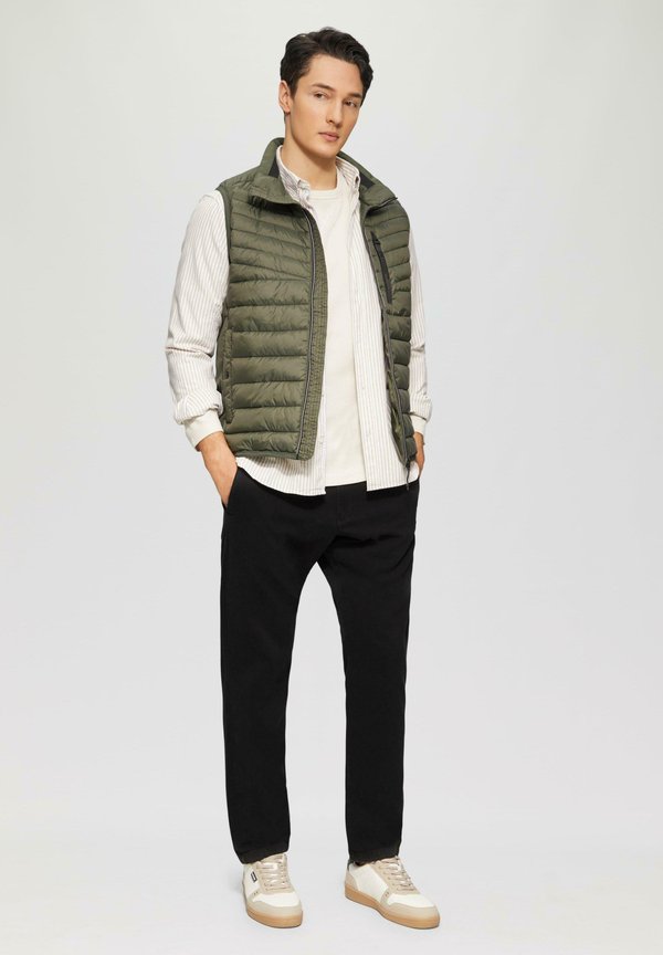 s.Oliver REGULAR FIT STRUKTURIERTE STRETCH