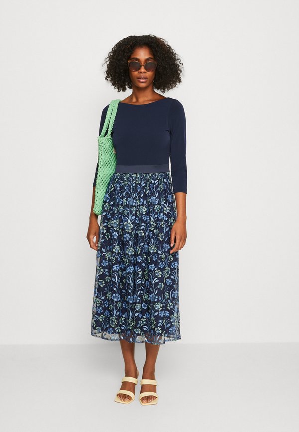 Swing DRESS MADE OF MATERIAL MIX
