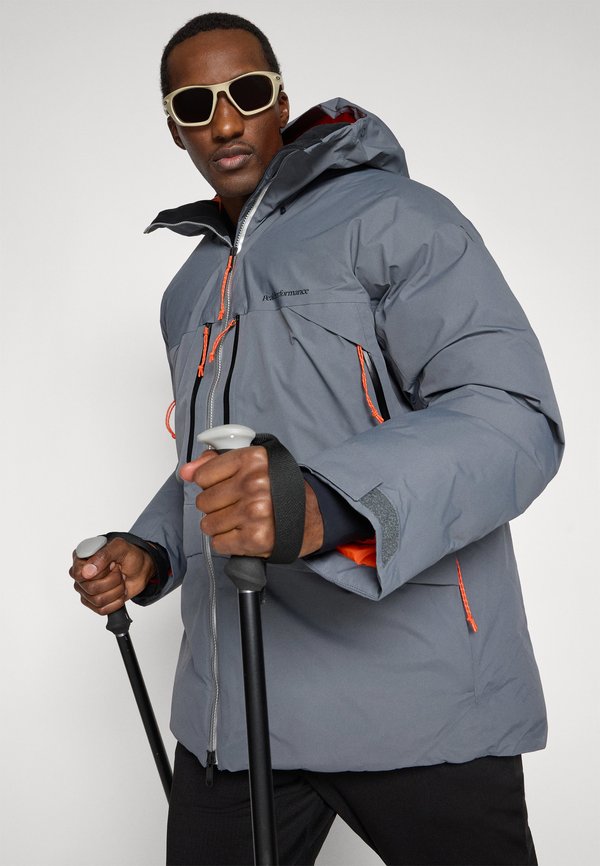 Peak Performance MOUNTAINLINE