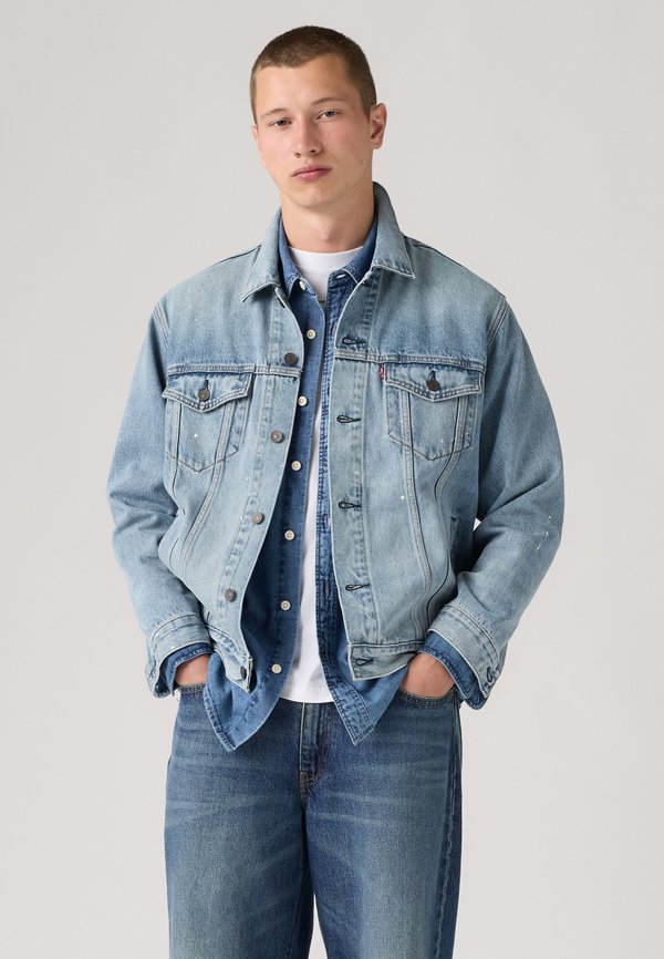 Levi's® RELAXED FIT TRUCKER - Denim jacket - blue denim