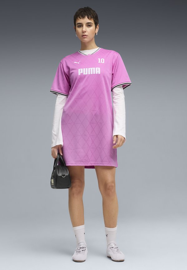 Puma PUMA SPORT RELAXED JERSEYKLEID - Basic T-shirt - mauve pop