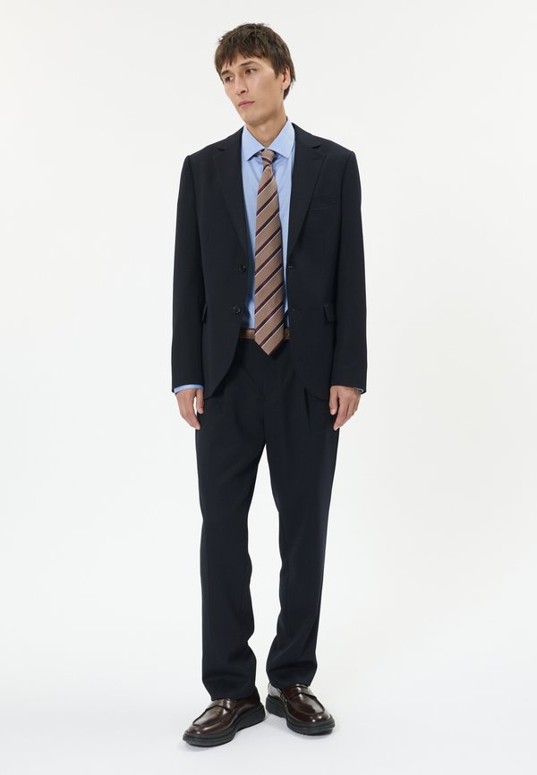 Matinique MAWELLER PLEAT PANT