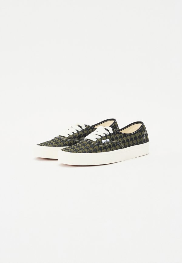 Vans AUTHENTIC UNISEX