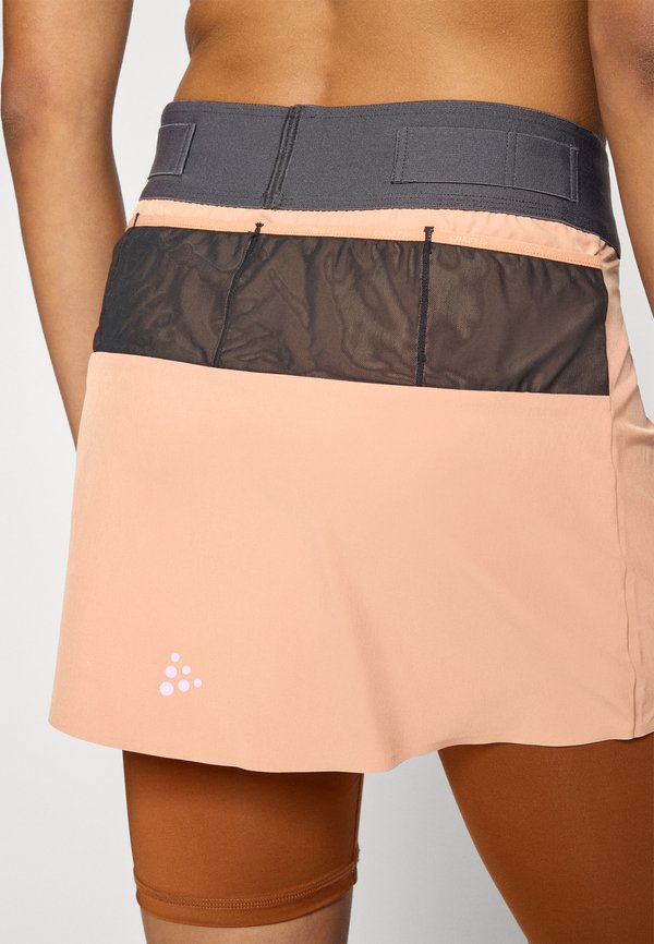 Craft PRO TRAIL 2-IN-1 REGULAR FIT