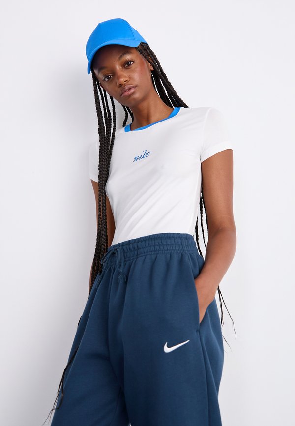 Nike Sportswear