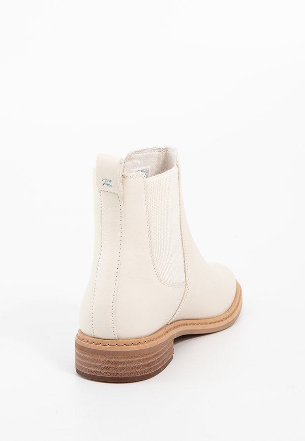 TOMS CHARLIE