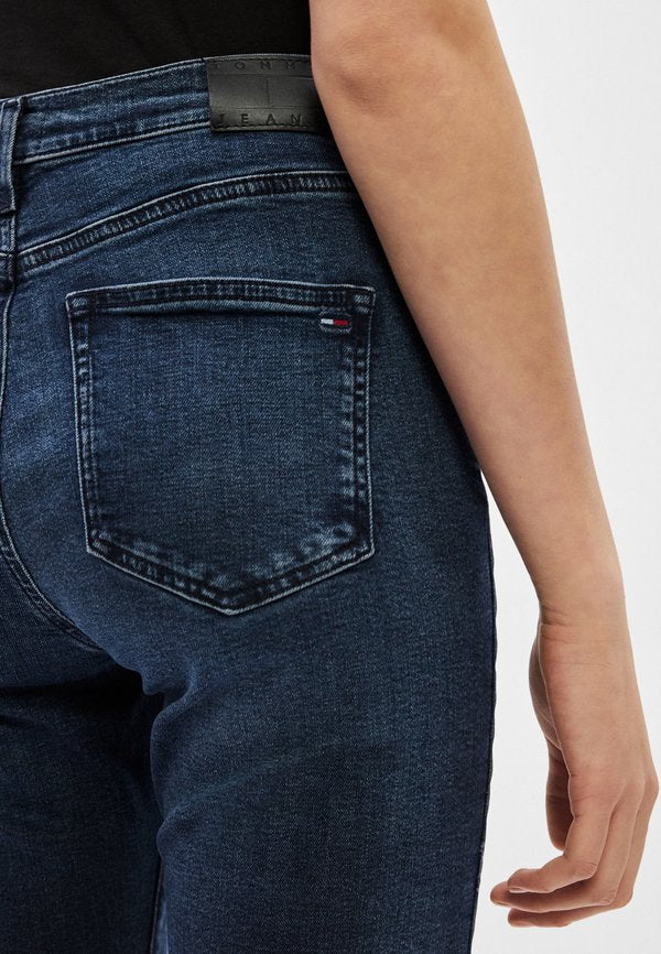 Tommy Jeans SYLVIA HIGH RISE FLARED JEANS