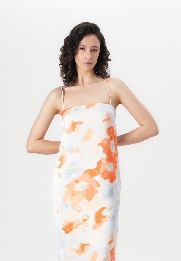 Abercrombie & Fitch STRAPLESS SLIP MAXI