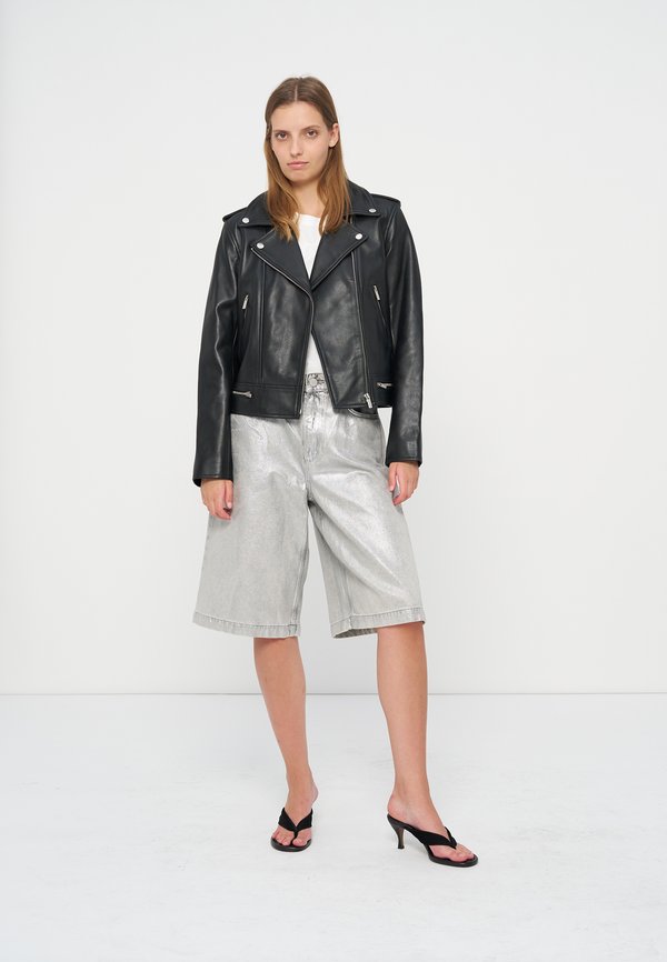 TWINSET