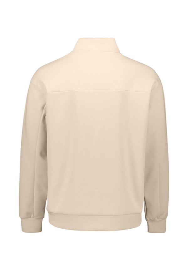 NO EXCESS HALF-ZIP