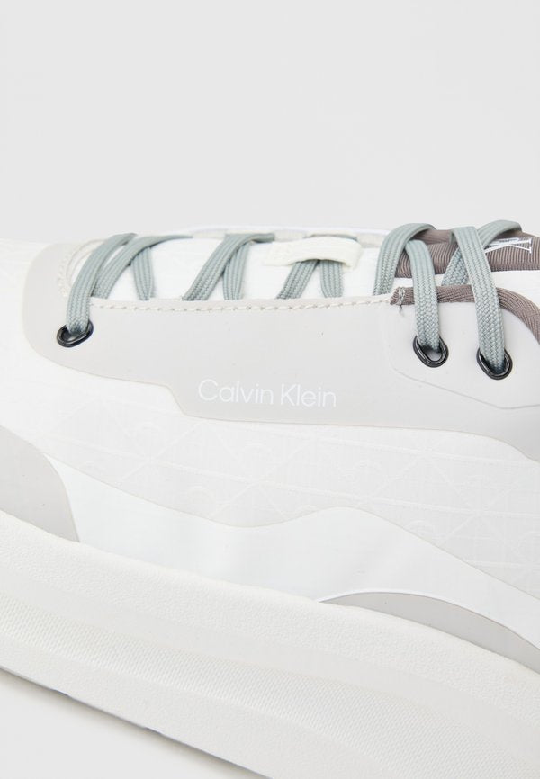 Calvin Klein Jeans