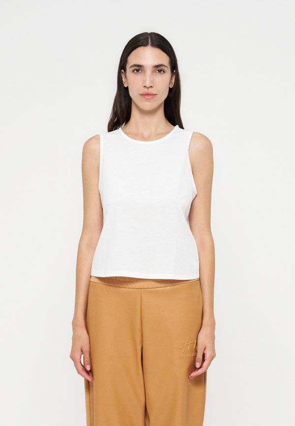 Armani Exchange