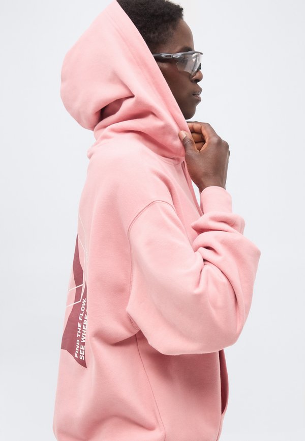 Peak Performance GRAPHIC HOOD