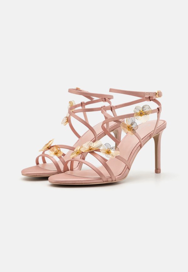 Call it Spring ARIIAA B.E.D FOAM