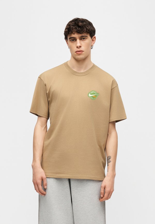 Nike Sportswear TEE