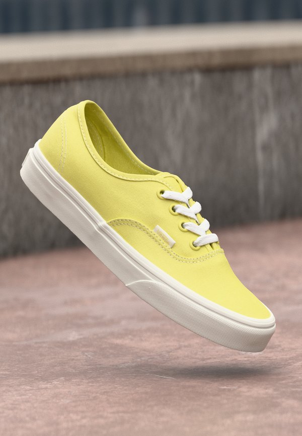 Vans AUTHENTIC UNISEX