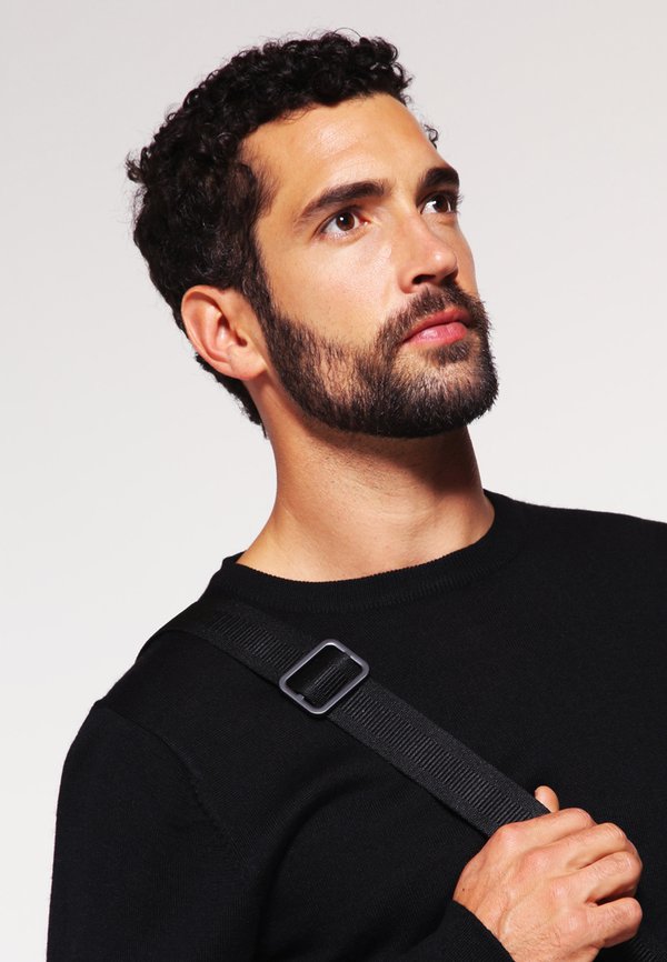 Lindbergh O-NECK