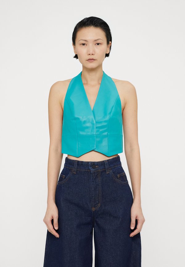 RAMUNE PIEKAUTAITE VEST