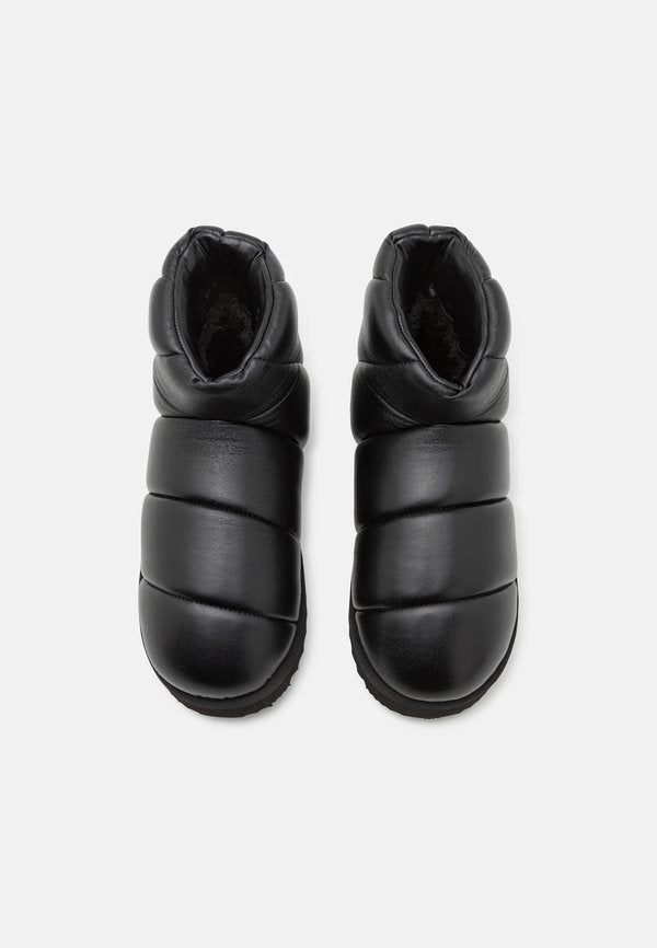 STAND STUDIO DARBY BOOT