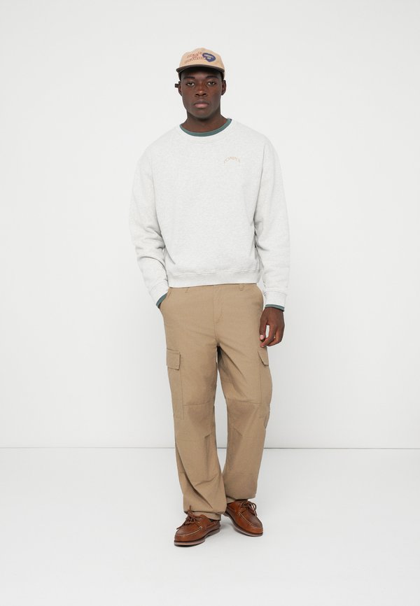 Pompeii FOUNTAIN LIGHT CREWNECK