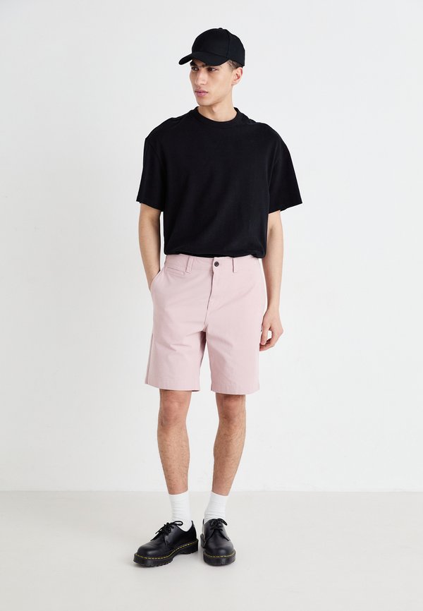 DOCKERS ALPHA SHORT