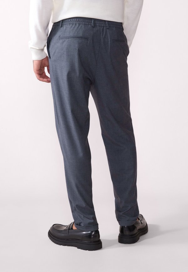 Pier One by Zalando