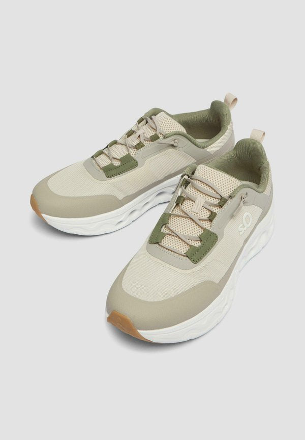 s.Oliver SNEAKERS