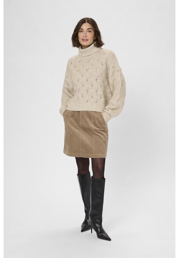 Culture CUKIMMY ROLLNECK