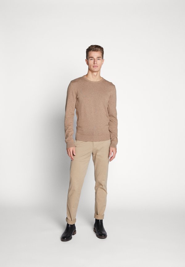 Pier One by Zalando