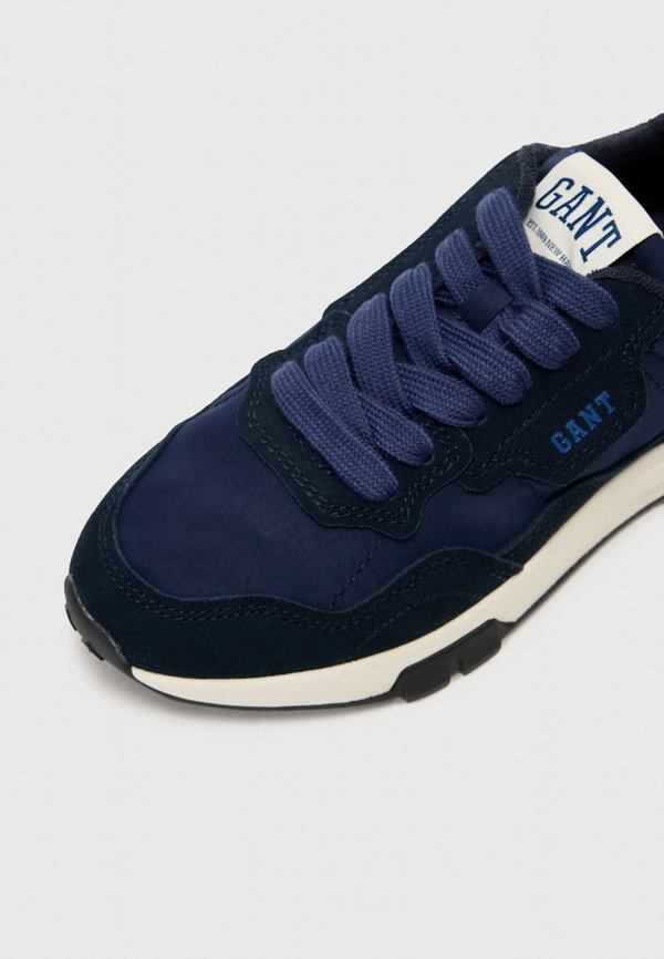 GANT