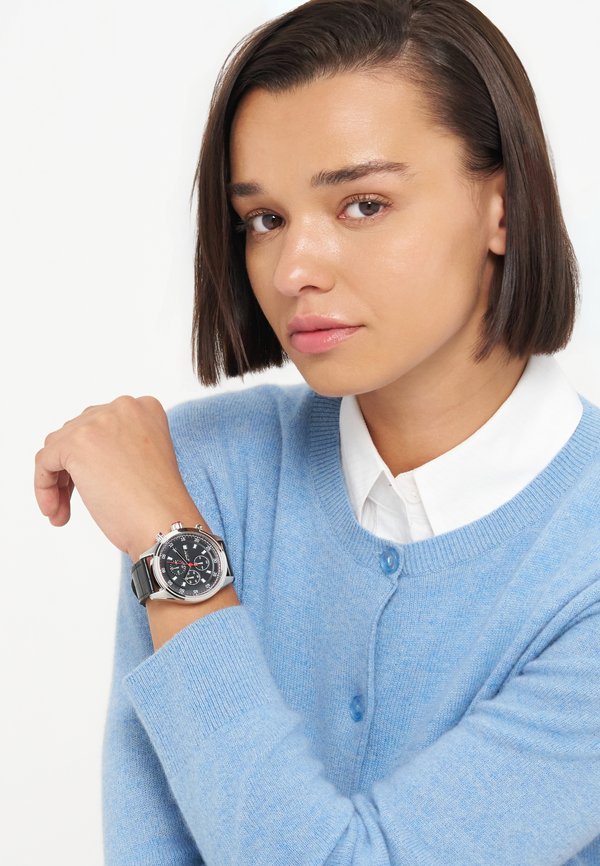 DKNY