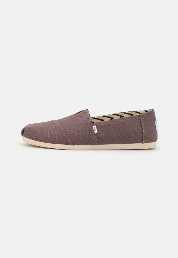 TOMS