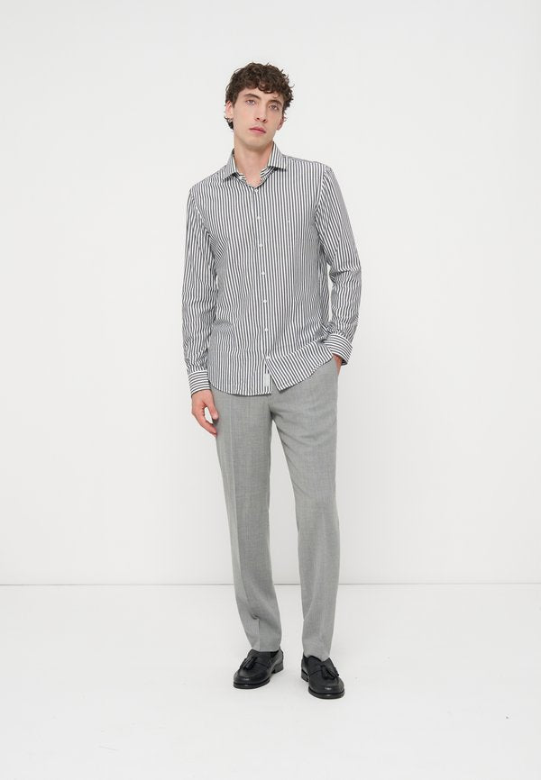 Michael Kors SLIM FIT