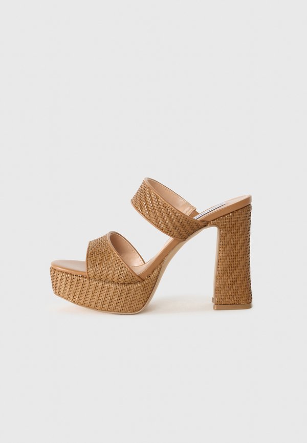 Steve Madden STANCE