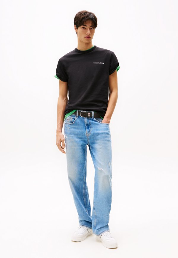 Tommy Jeans SLANTED CREST GRAPHIC TEE UNISEX