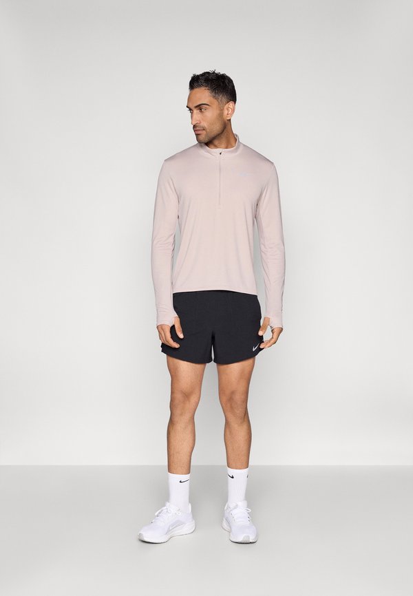 Nike Performance PACER TOP
