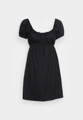 Hollister Co. SUMMER PREVIEW