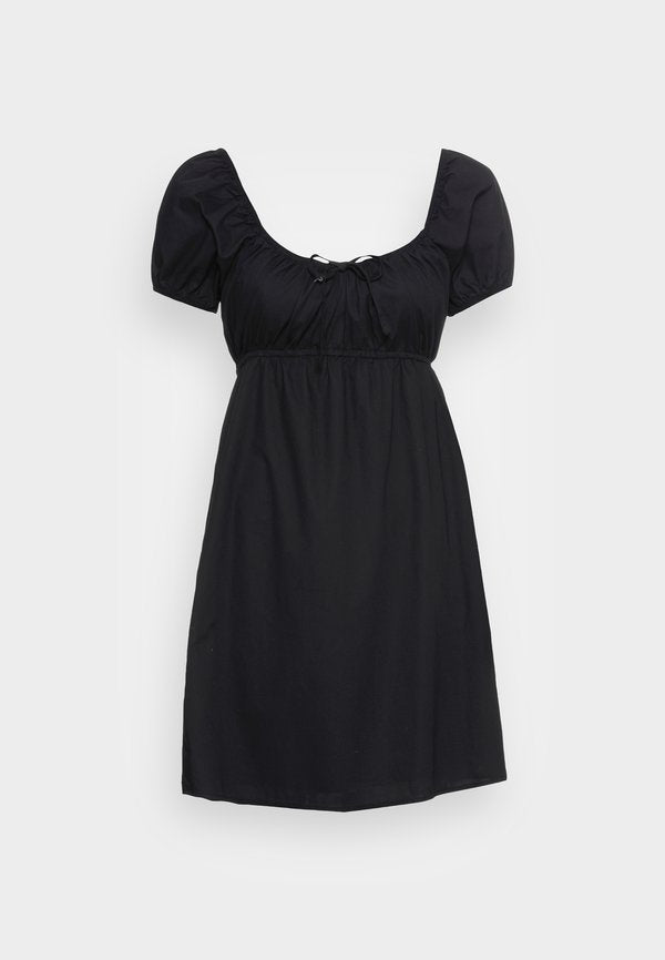Hollister Co. SUMMER PREVIEW