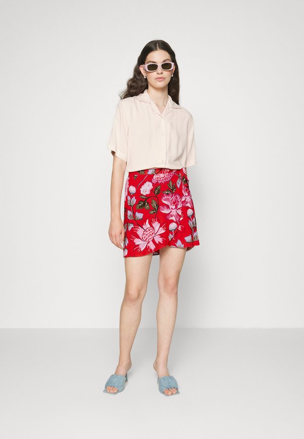 Pieces PCFLORA  WRAP KAC