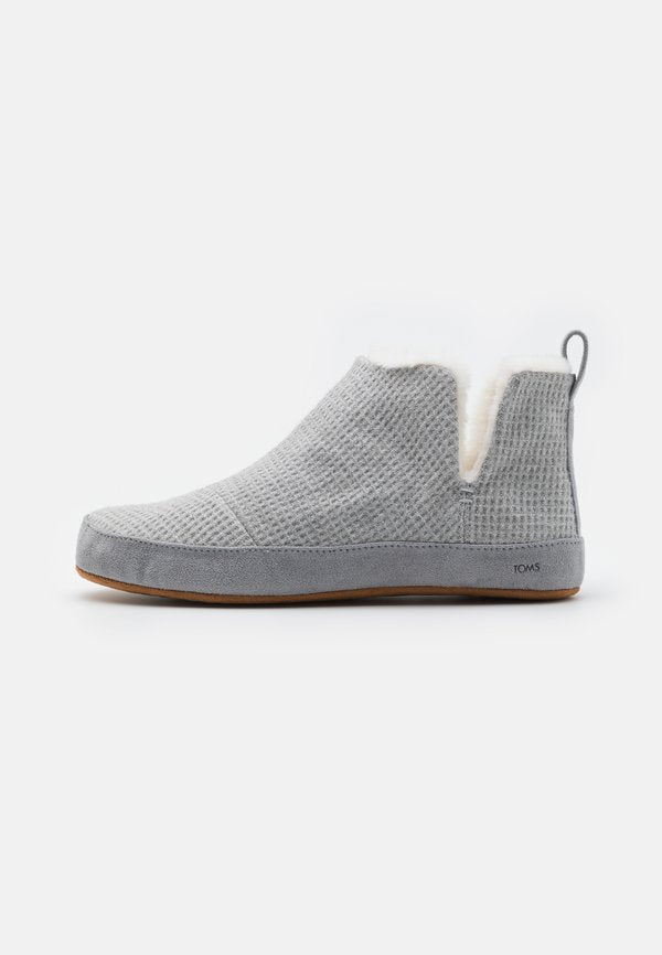 TOMS