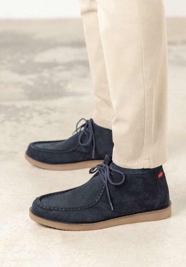 Gioseppo ESTILO WALLABEE BOYLSTON