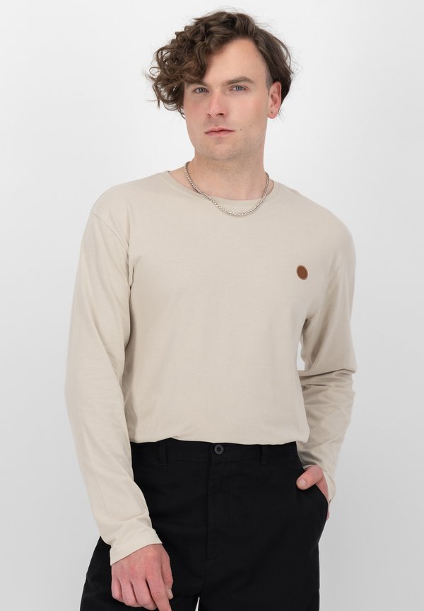 alife & kickin ALEXAK