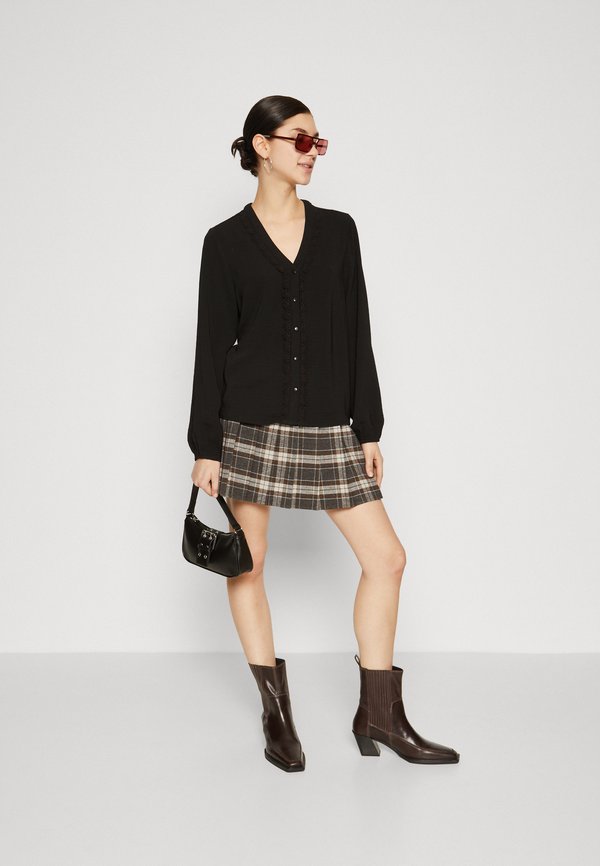 JDY JDYDIVYA V NECK SHIRT