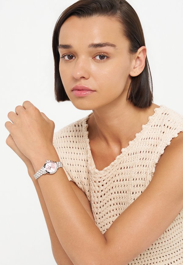 DKNY