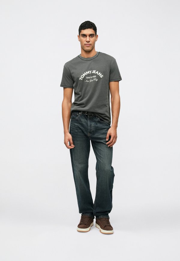 Tommy Jeans ARCH LOGO TEXTURED T-SHIRT