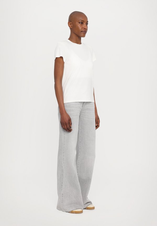 DESIGNERS REMIX MODENA TEE