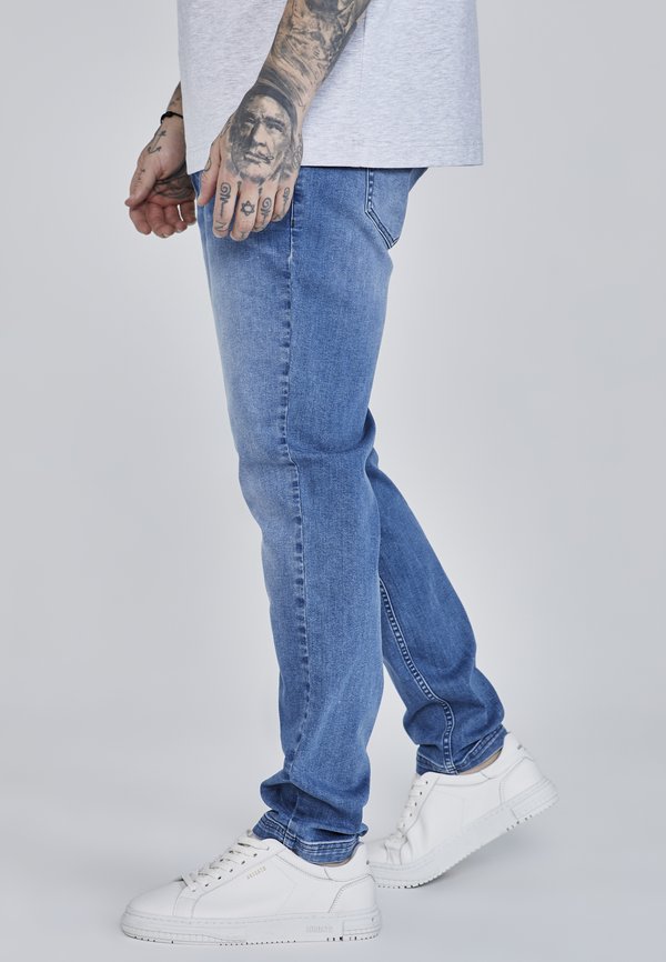 SIKSILK SLIM FIT