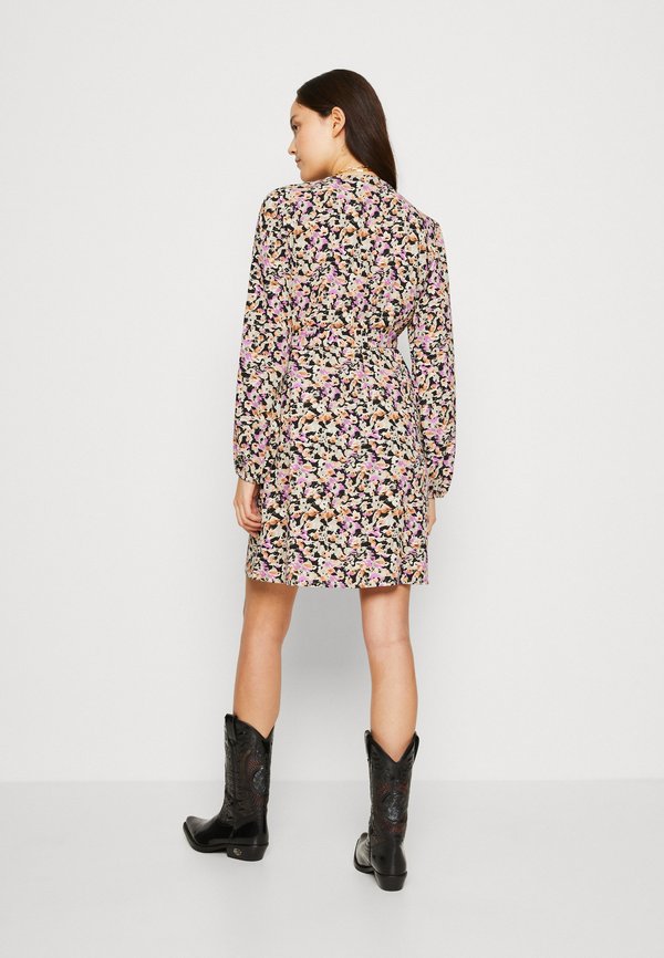 Pieces PCMONICE WRAP DRESS