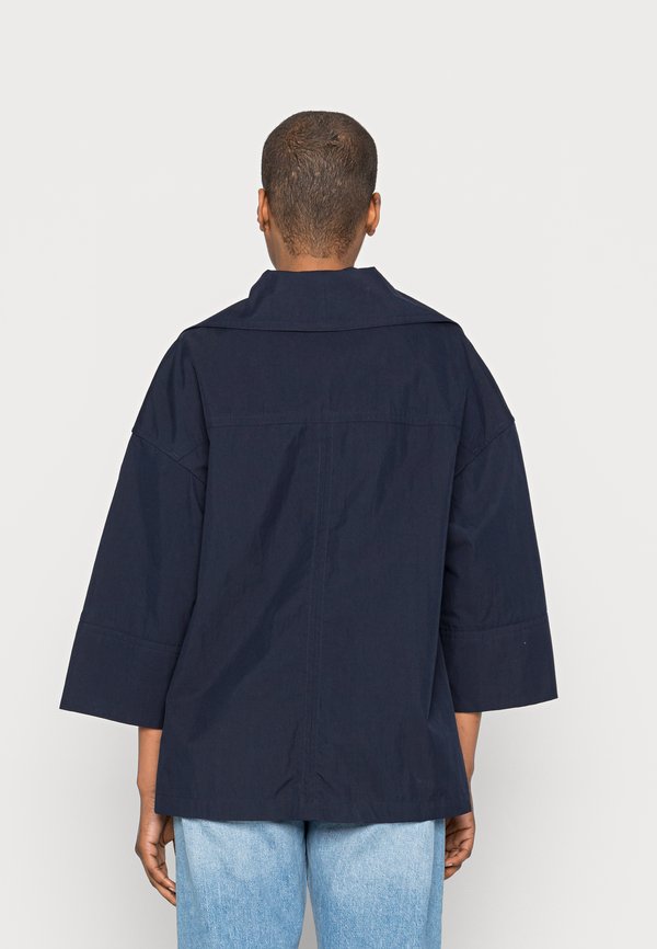 GANT JACKET