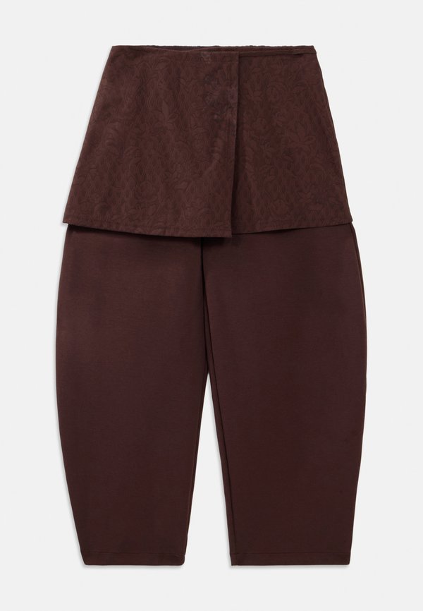Puma OVERLAY BARREL SKOUSERS - Trousers - chocolate fondue